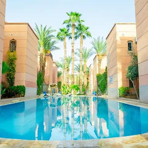  Hébergement de vacances The Moroccans Pool And Terrace